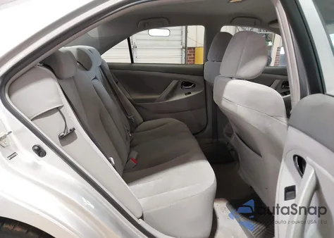 2009 Toyota Camry z USA, uszkodzony, nr VIN 4T1BE46K09U389007